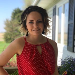 Meet your Posher, Lindy